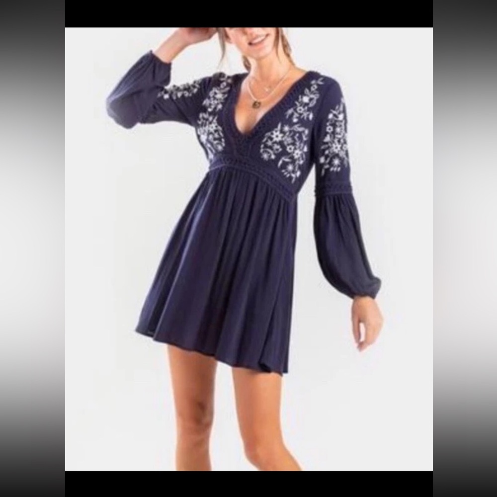 BLUE RAIN Boho Floral Embroidered Navy Blue Long Sleeve Mini Dress Large NWOT